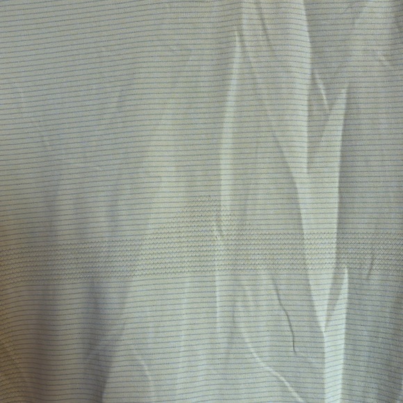 Lululemon men’s yellow striped V neck athletic t-shirt size medium - Picture 4 of 10